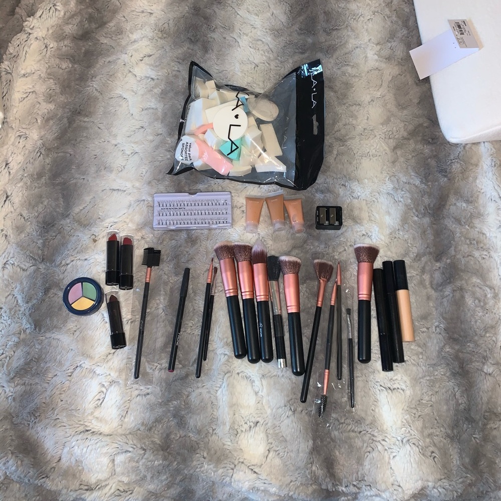 Makeup kit!